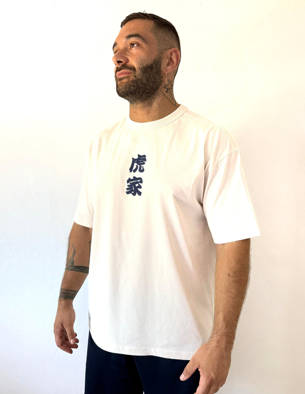 CAMISETA OVERSIZE PREMIUM CREMA JAPAN WAVE